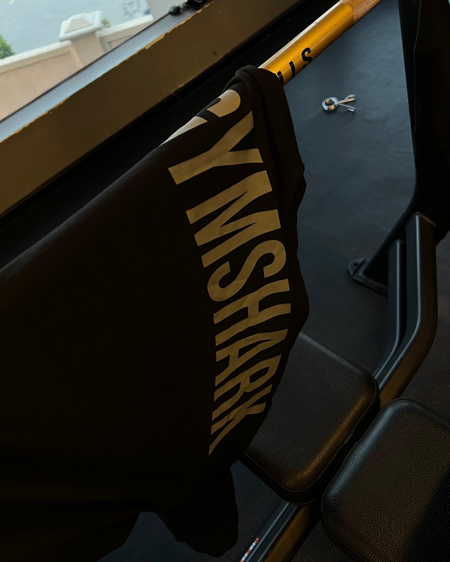 GYMSHARK PUMP COVER GREY