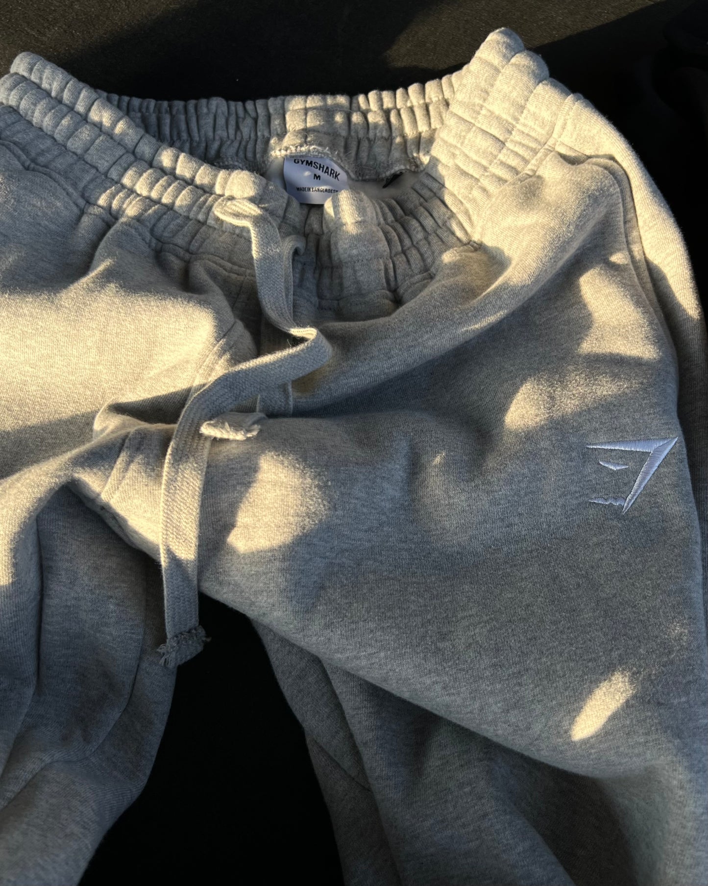 GYMSHARK GREY SWEATPANTS